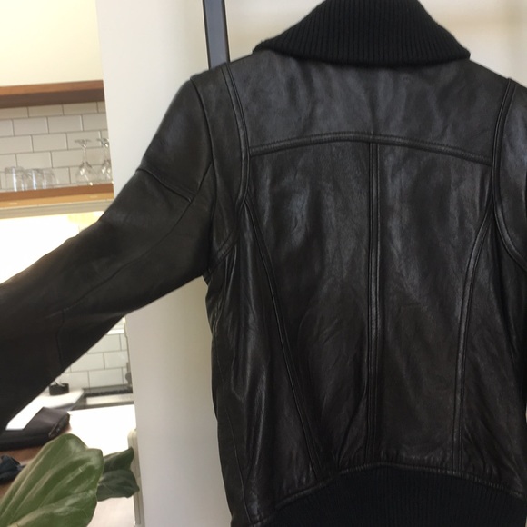 DKNY women’s leather jacket - Picture 5 of 8